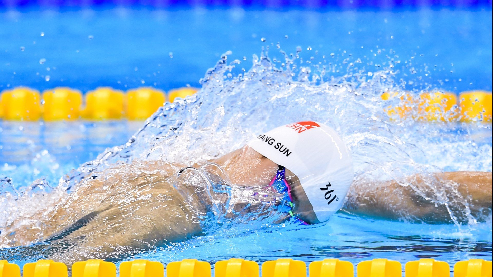 联盟是否应引入主客场平衡评分机制，英雄联盟主客场制介绍